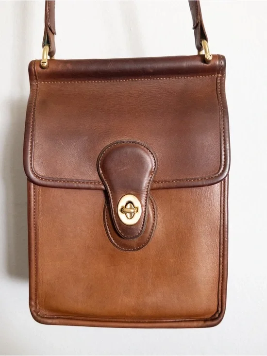 Vintage Coach 1992/93 Murphy Crossbody Bag in British Tan - Picture 2 of 14